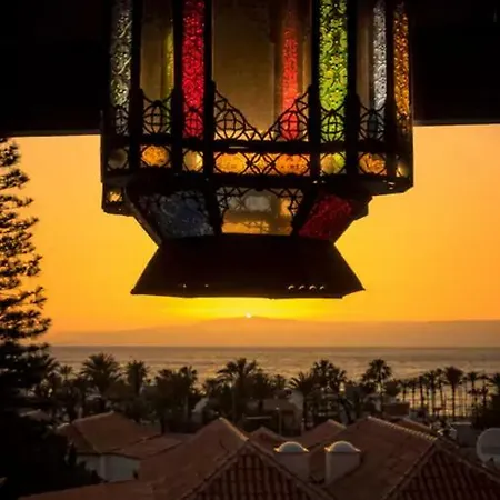 In Playa De Americas 1 *