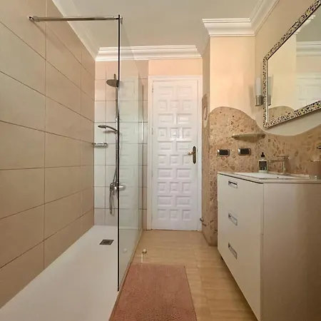 In Playa De Americas 1 プラヤ・デ・ラス・アメリカス